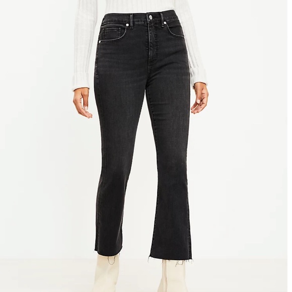 LOFT Jeans Loft Curvy Fresh Cut High Rise Kick Crop Jeans In Black